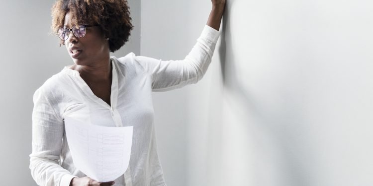 how to buy and sell stocks in canada