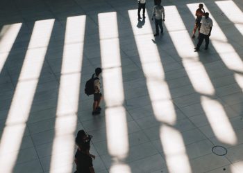 how does stock dividend affect retained earnings