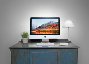 how much do reit managers make