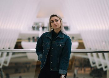 how to buy canadian marijuana stocks