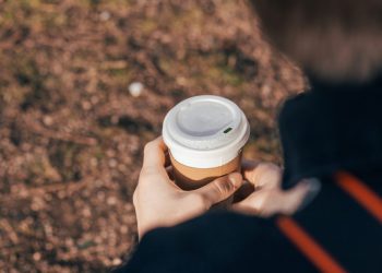 online stock broker canada