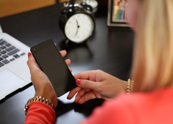 stock brokers in canada