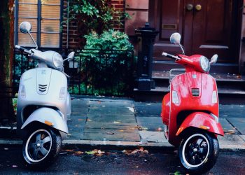 when do canadian bank stocks split