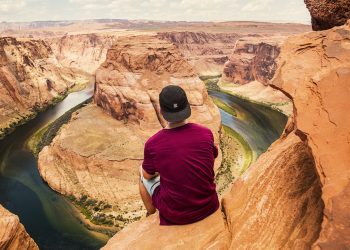 when to buy stock to get dividend