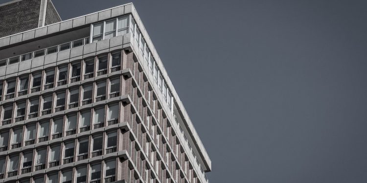 which is the best canadian reit